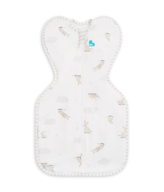 Sac d'emmaillotage Swaddle Up™ en coton 1,0 TOG motif nuages ​​blancs et lapin